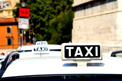 file de taxis en attente